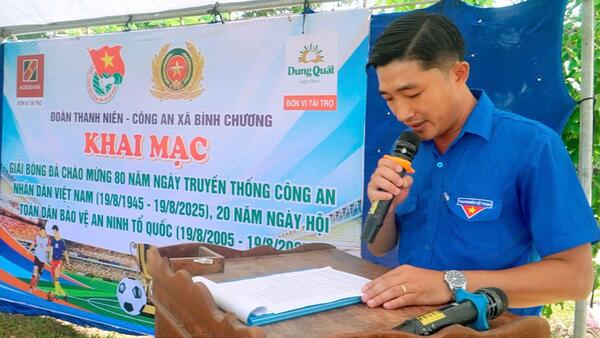 BÌNH CHƯƠNG KHAI MẠC GIẢI BÓNG ĐÁ NAM 5 NGƯỜI HỌC SINH, SINH VIÊN LẦN THỨ I NĂM 2025