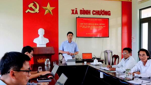 UBND xã Bình Chương làm việc với Hiệu trưởng các trường học về công tác chuẩn bị năm học mới 2025-2026