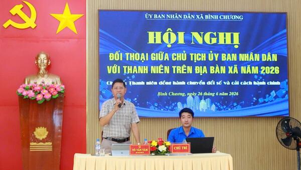Chủ tịch UBND xã Bình Chương đối thoại với thanh niên năm 2026